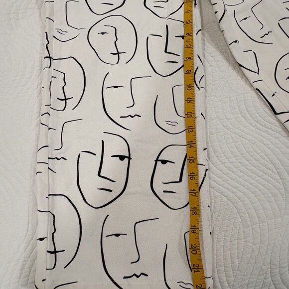 Shekou "Little Things" white denim jeans with a black abstract face print - Picture 7 of 8